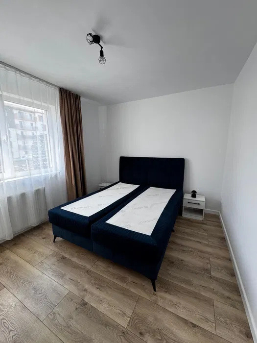 Apartament cu 2 camere, terasa de 36 mp, zona Eroilor