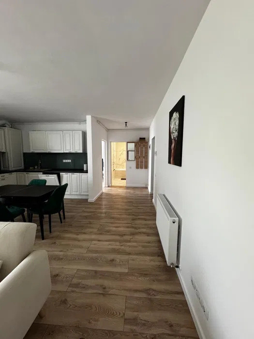 Apartament cu 2 camere, terasa de 36 mp, zona Eroilor