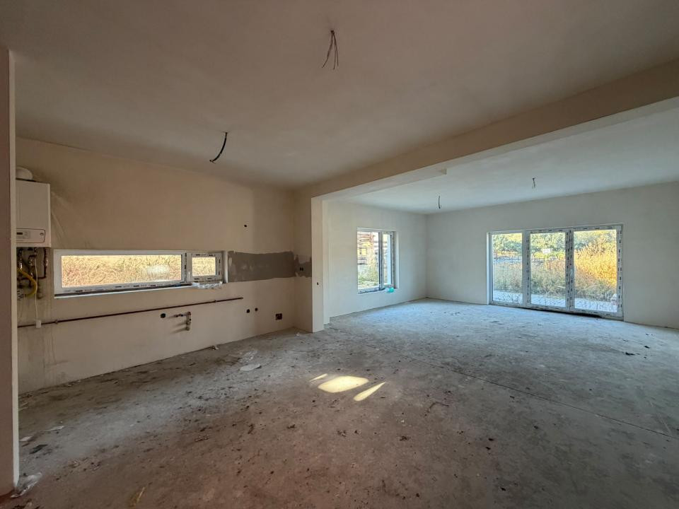 Duplex de vanzare 168 mp utili, 5 camere zona Oasului!