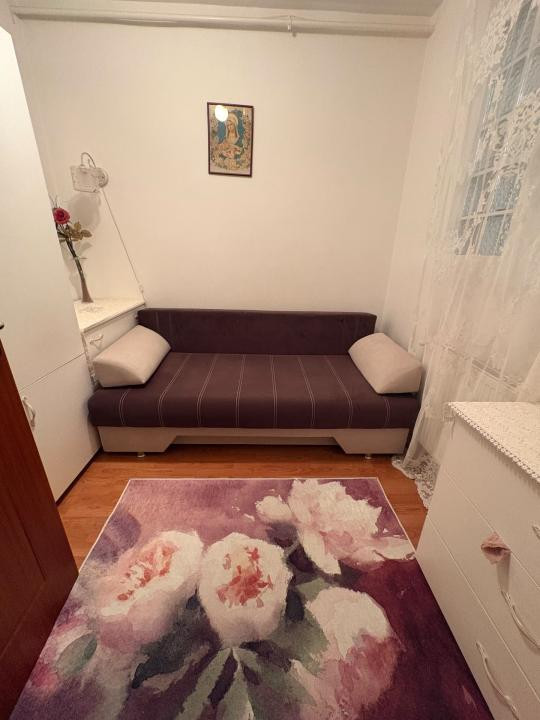 Apartament de 3 camere, 49 mp, Finisat, Zona Petrom Baciu