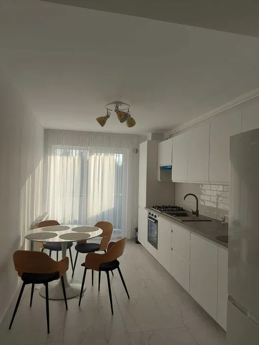 Apartament de vanzare 2 camere, parcare subterana, Dambu Rotund!