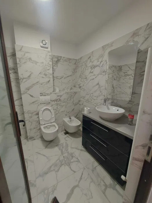 Apartament de vanzare 2 camere, parcare subterana, Dambu Rotund!
