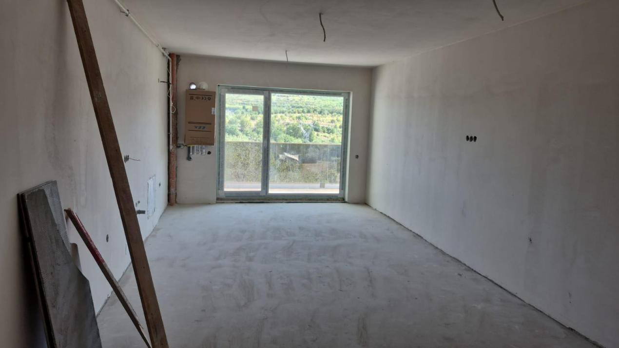 Apartament 2 camere, 53.5 mp, semifinisat, terasa  mp, zona Soporului