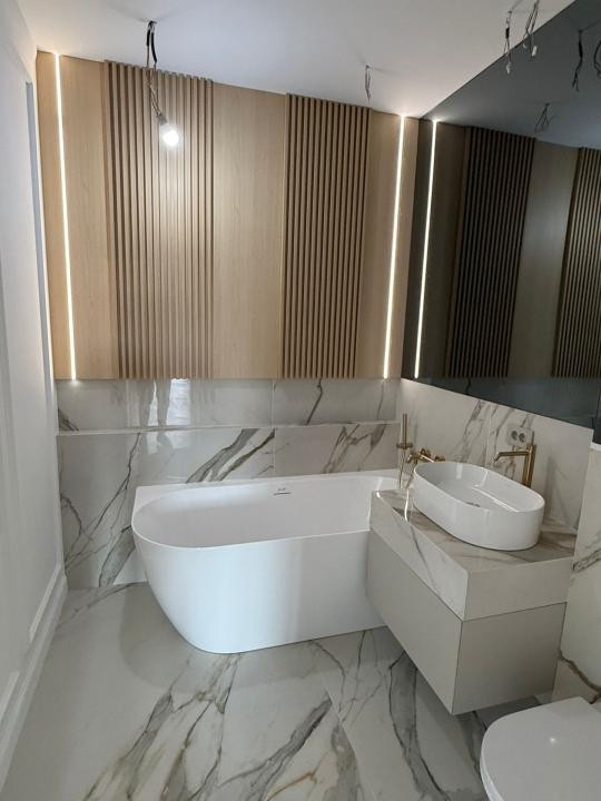 Penthouse - 84 mp utili - 3 camere - 3 bai - zona Sopor