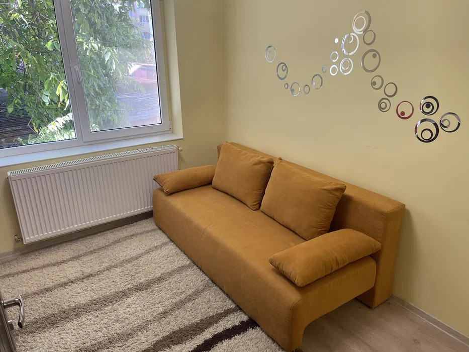 Apartament 3 camere, decomandat, 56 mp, zona FSEGA