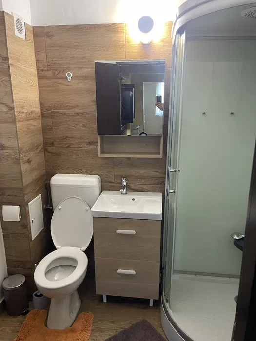 Apartament 3 camere, decomandat, 56 mp, zona FSEGA