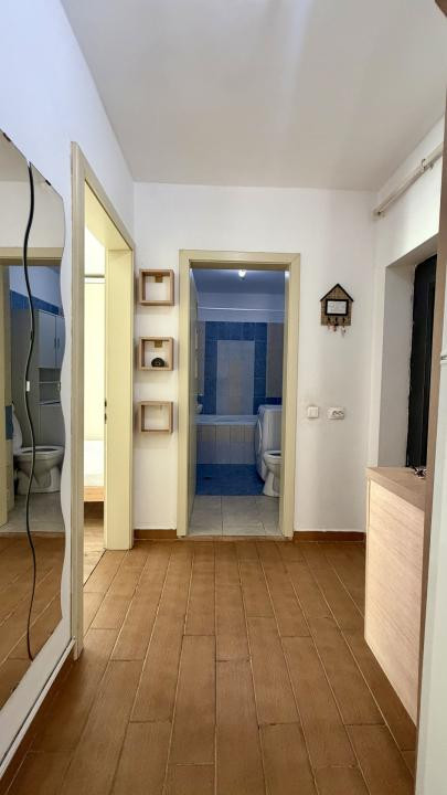 Apartament cu 2 camere decomandate, terasa de 34 mp , etaj 2