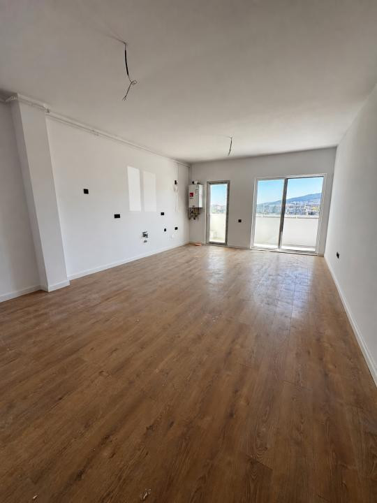 Apartament de 2 camere, 52 mp, Finisat, Zona Eroilor