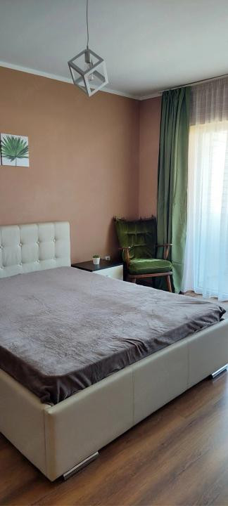 Apartament cu 2 camere, 47 mp, balcon, zona Eroilor 