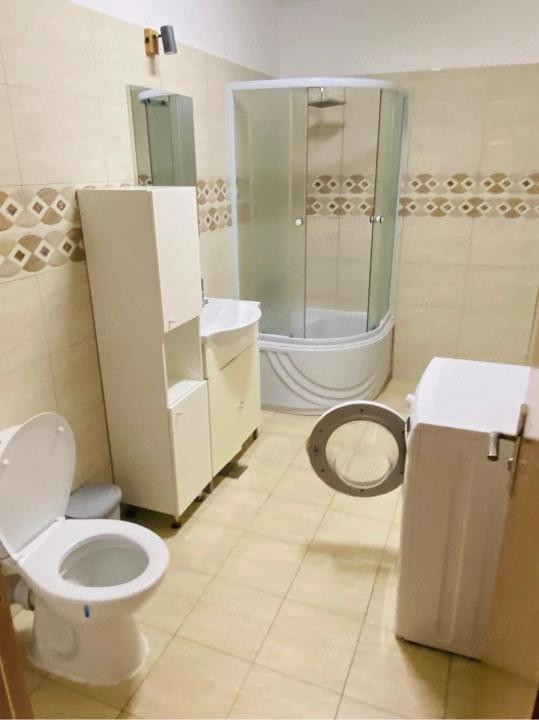 Apartament cu 2 camere, 47 mp, balcon, zona Eroilor 