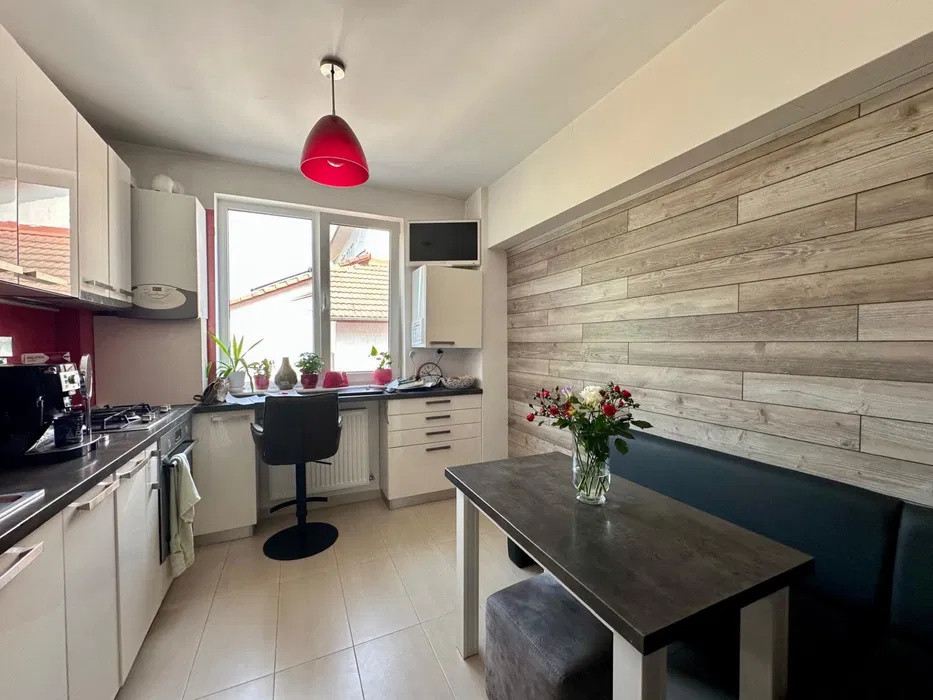 Apartament 3 camere, 90 mp, loc de parcare, A. Muresanu