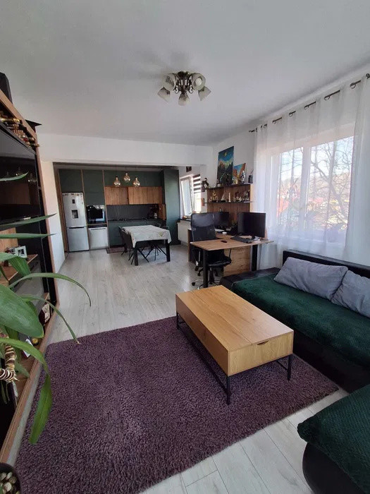 Apartament la etaj intermediar, 78 mp, balcon, zona Somesului