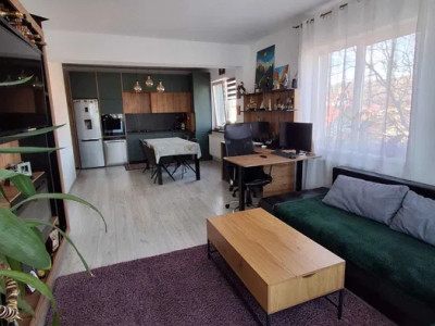 Apartament la etaj intermediar, 78 mp, balcon, zona Somesului