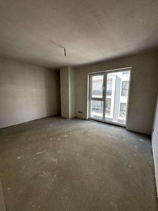 Apartament de 4 camere, 93 mp, Semifinisat, Zona Marasti