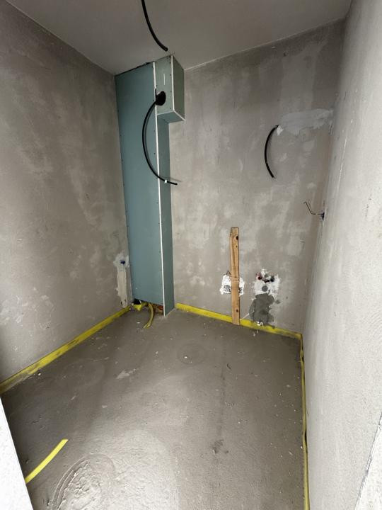Apartament de 4 camere, 93 mp, Semifinisat, Zona Marasti