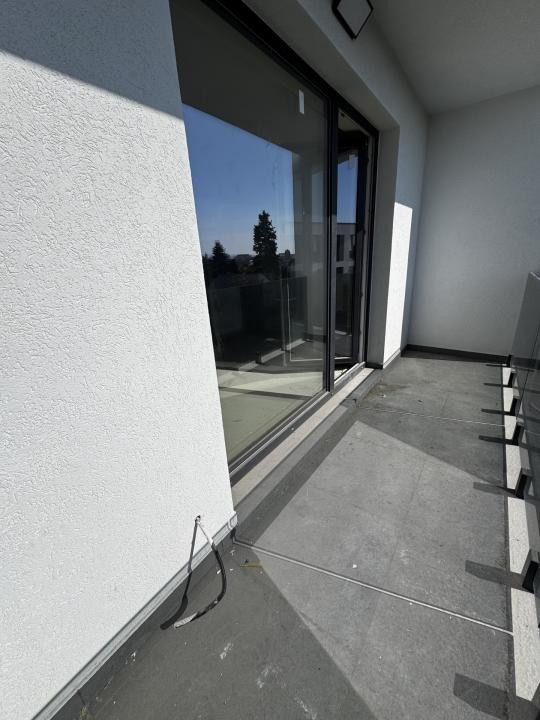 Apartament de 4 camere, 93 mp, Semifinisat, Zona Marasti