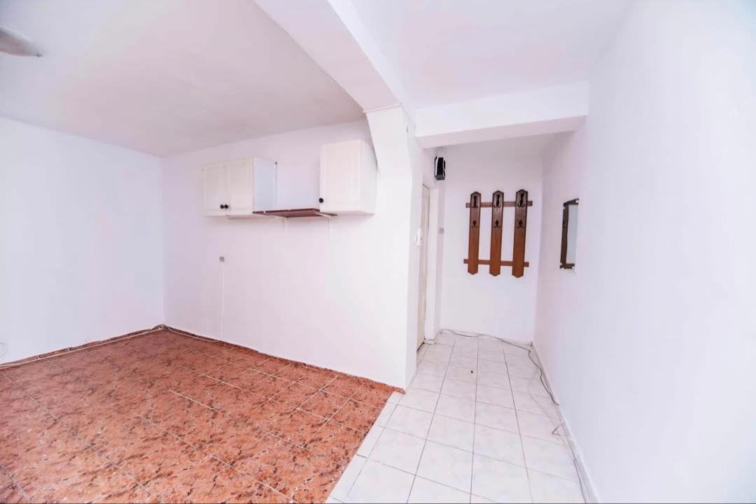 Apartament de vanzare 3 camere zona Gheorghe Doja!