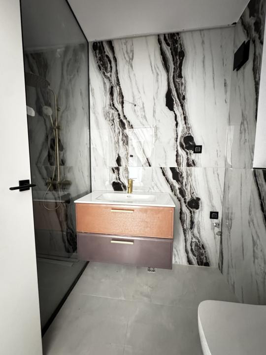 Apartament de 2 camere, 52 mp, Finisat, Zona Eroilor