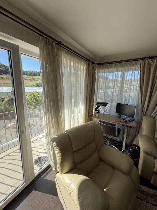 Apartament de 58,40 mp utili , 2 balcoane , etaj intermediar 
