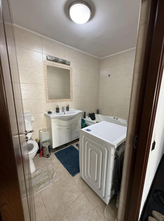 Apartament de 58,40 mp utili , 2 balcoane , etaj intermediar 