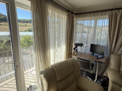 Apartament de 58,40 mp utili , 2 balcoane , etaj intermediar 