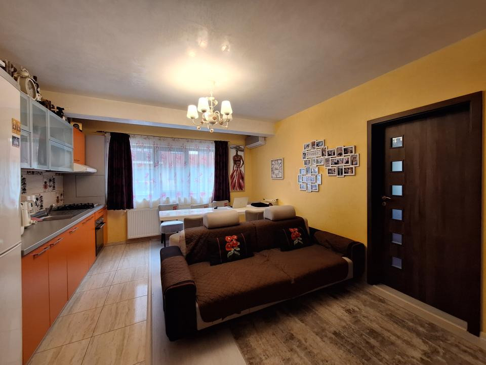 Apartament cu 3 camere, gradina, parcare, zona Stejarului 