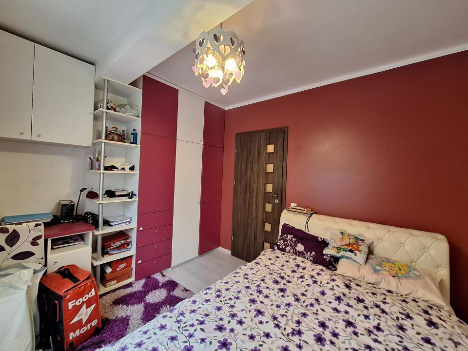 Apartament cu 3 camere, gradina, parcare, zona Stejarului 