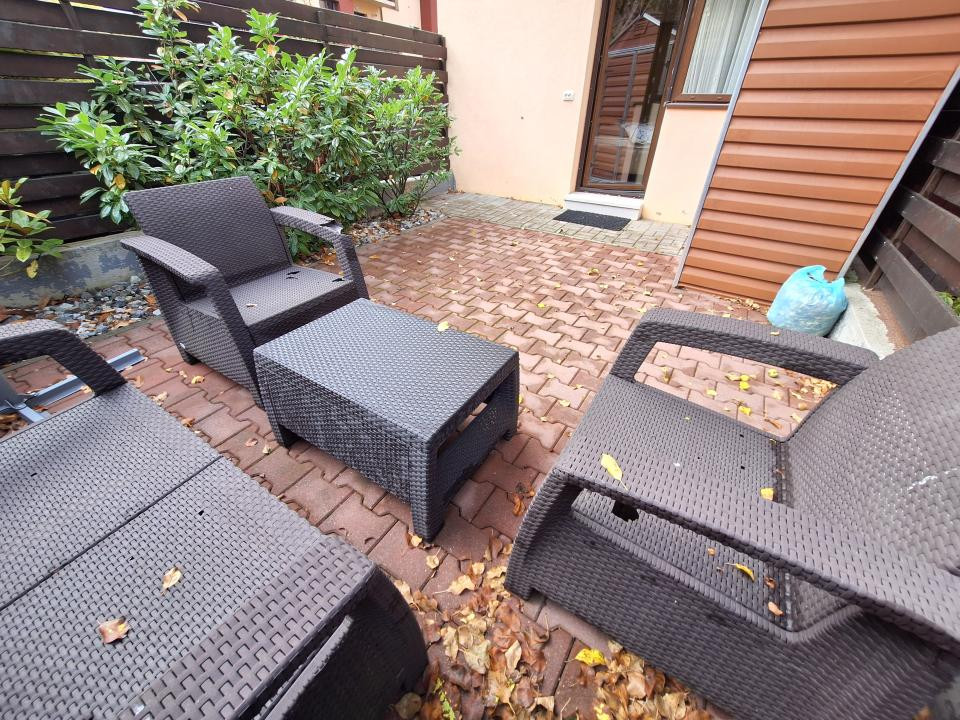 Apartament cu 3 camere, gradina, parcare, zona Stejarului 