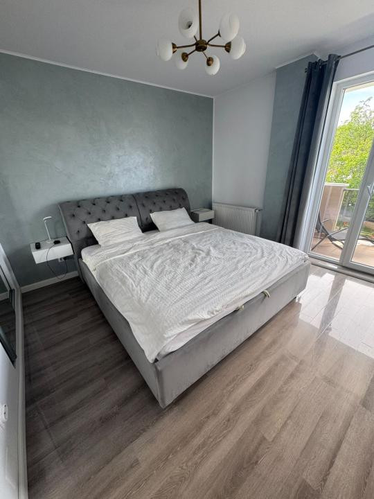 Apartament cu 3 camere, 70 mp, 2 balcoane, zona Teilor