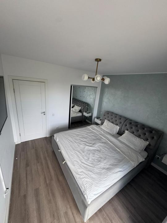 Apartament cu 3 camere, 70 mp, 2 balcoane, zona Teilor