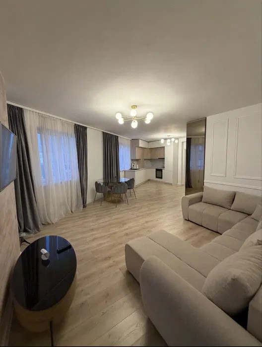Apartament cu 3 camere, etajul 1, bloc nou, zona clinicii AMETHYST