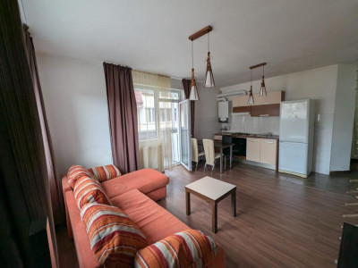 Apartament la etaj intermediar, balcon, zona Eroilor