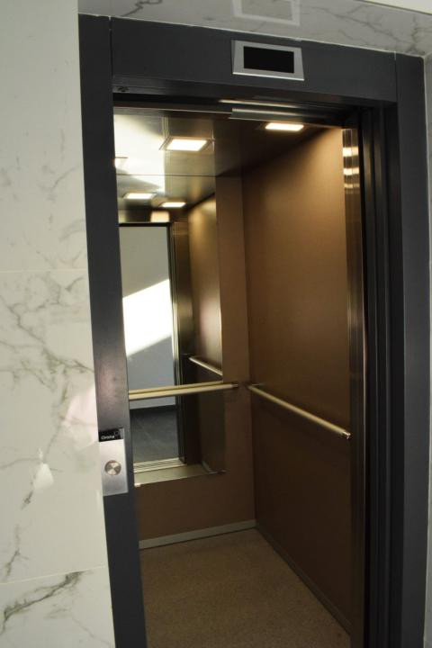 Apartament de vanzare 3 camere, 2 bai, 2 balcoane, parcare subterana!
