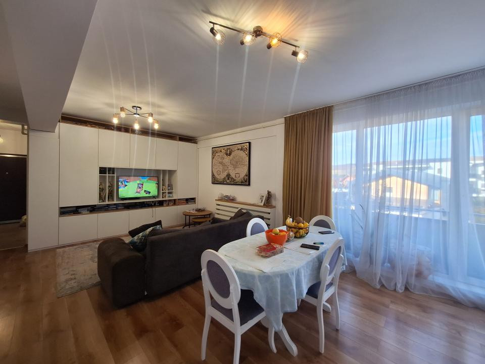 Apartament spatios, 77 mp, etajul 1, la cheie, zona Terra