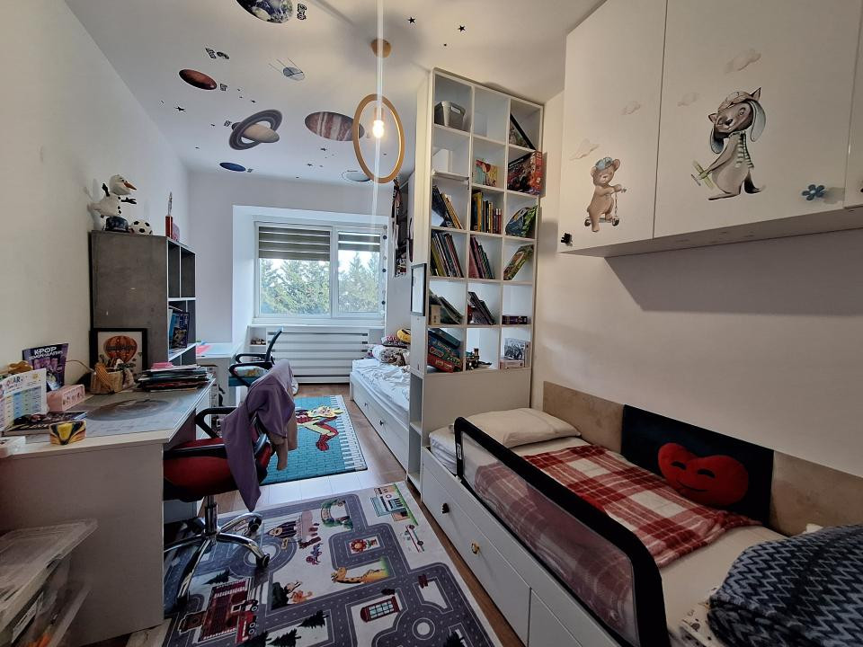 Apartament spatios, 77 mp, etajul 1, la cheie, zona Terra