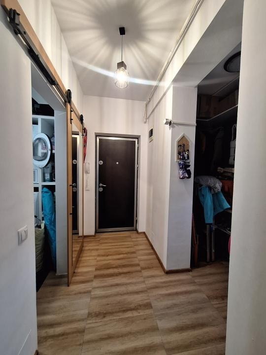 Apartament spatios, 77 mp, etajul 1, la cheie, zona Terra