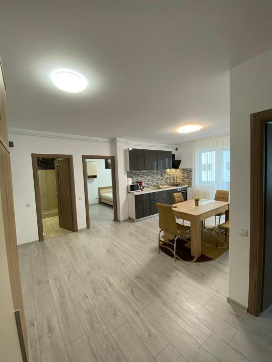 Apartament cu 3 camere,etaj 2,zona Vivo,Optimus.