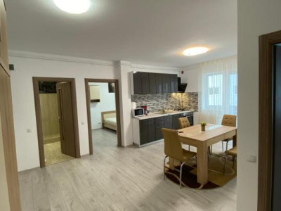 Apartament cu 3 camere,etaj 2,zona Vivo,Optimus.