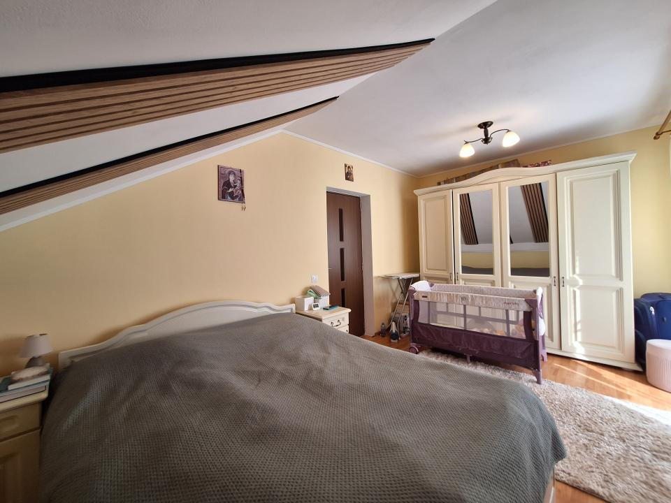 Apartament cu 3 camere, 56 mp, 2 balcoane, zona Cetatii