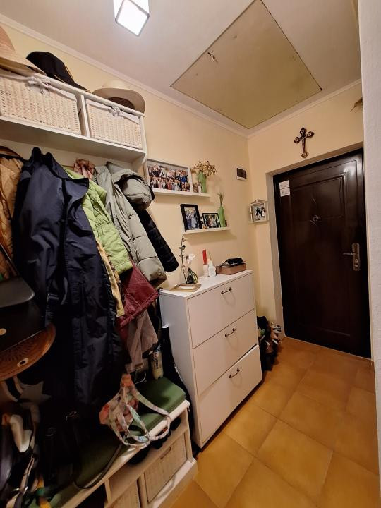 Apartament cu 3 camere, 56 mp, 2 balcoane, zona Cetatii
