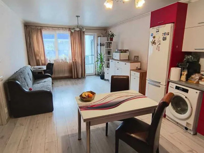 Apartament la etaj intermediar, parcare subterana, zona Metro