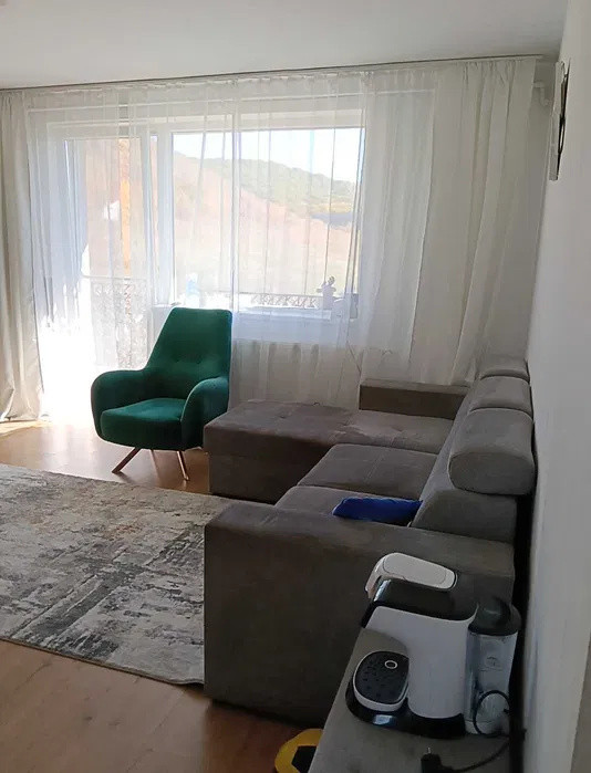 Apartament la etajul 1, 46 mp, balcon, zona Stejarului