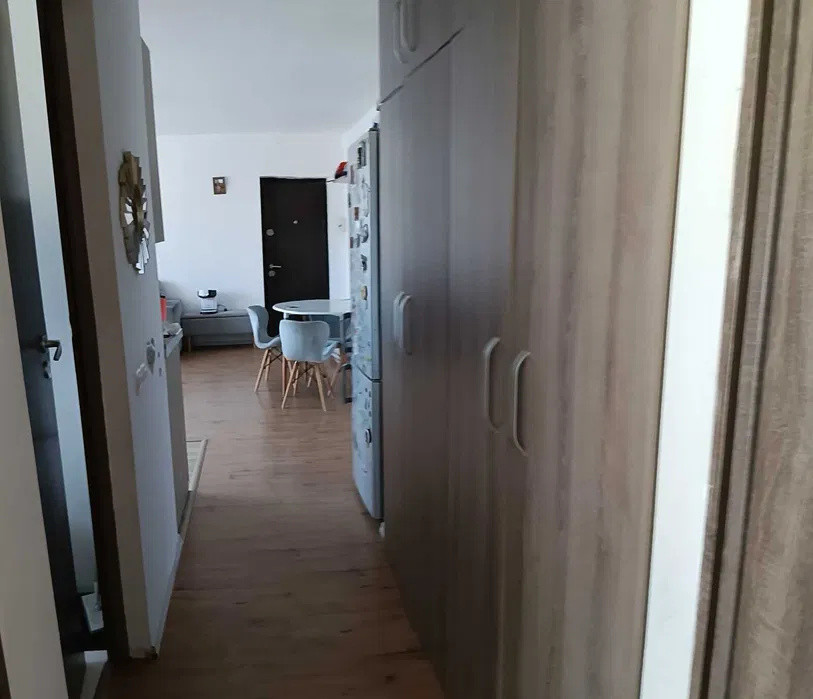 Apartament la etajul 1, 46 mp, balcon, zona Stejarului