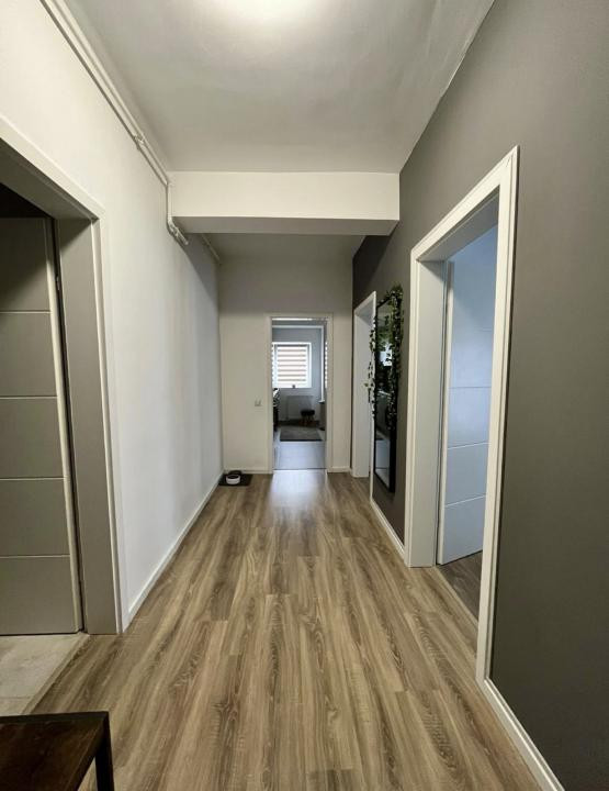 Apartament cu 2 camere decomandate,parcare,bloc cu lift,pet frendly