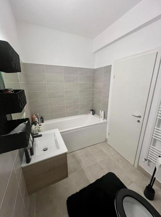 Apartament cu 2 camere decomandate,parcare,bloc cu lift,pet frendly