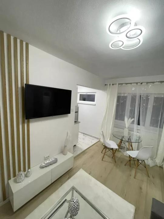 Apartament modern de vanzare 1 camera zona Expo Transilvania!
