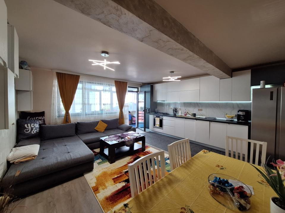 Apartament cu 2 camere, gradina de 51 mp, zona Stejarului