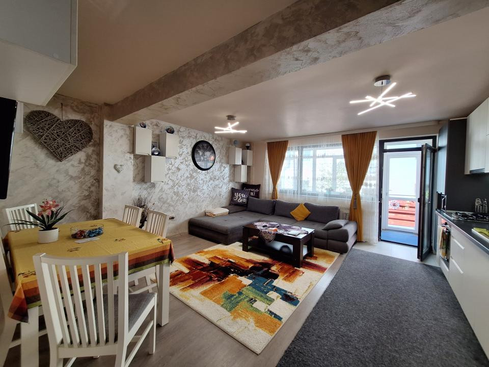 Apartament cu 2 camere, gradina de 51 mp, zona Stejarului