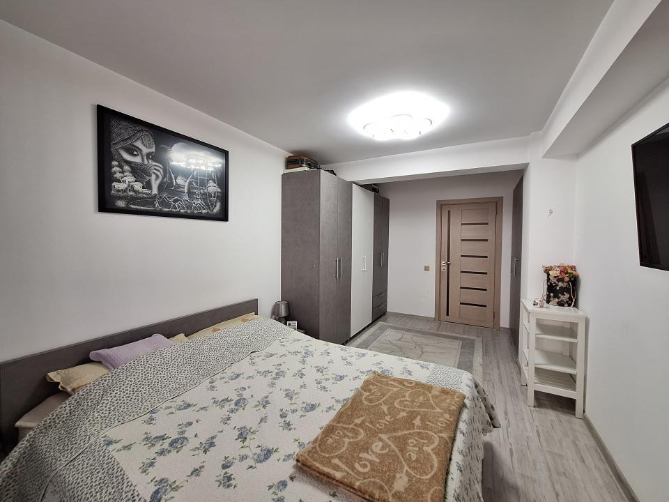 Apartament cu 2 camere, gradina de 51 mp, zona Stejarului