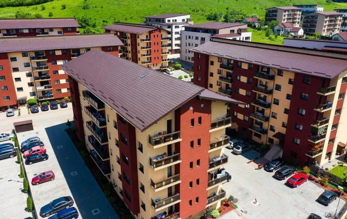 Apartament cu 6 camere,165 mp utili,parcare,zona Stejarului 